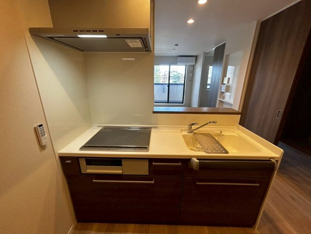 (シニア限定)シュテルン湘南のキッチン|IHシステムキッチンで火災予防に配慮
