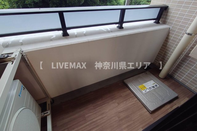 【バルコニー】スプランディッド新横浜