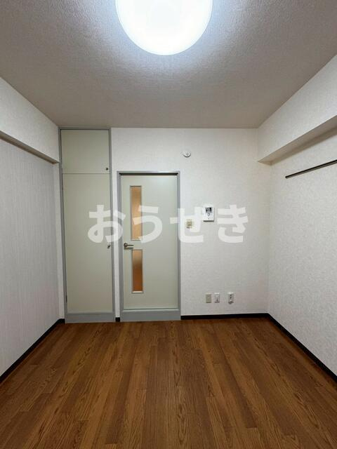 ソレイユ品濃の内装