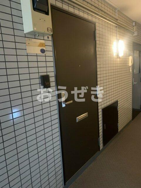 ユニーブル保土ヶ谷の玄関| 