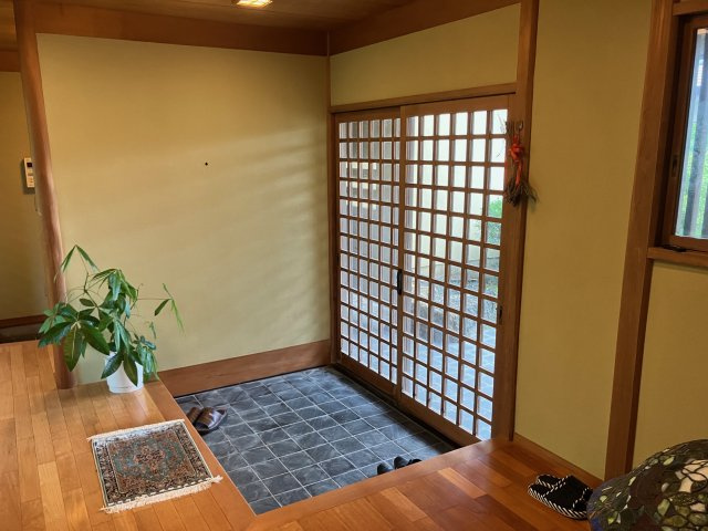 売中古戸建　藤枝市堀之内の玄関