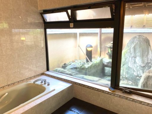 売中古戸建　藤枝市堀之内の浴室