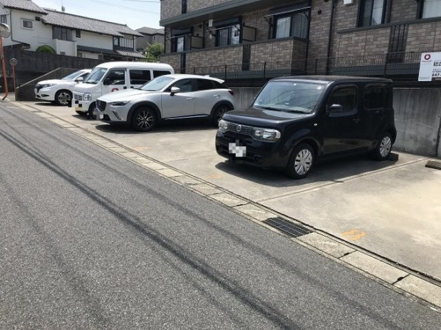 モナリエ北小金Aの駐車場