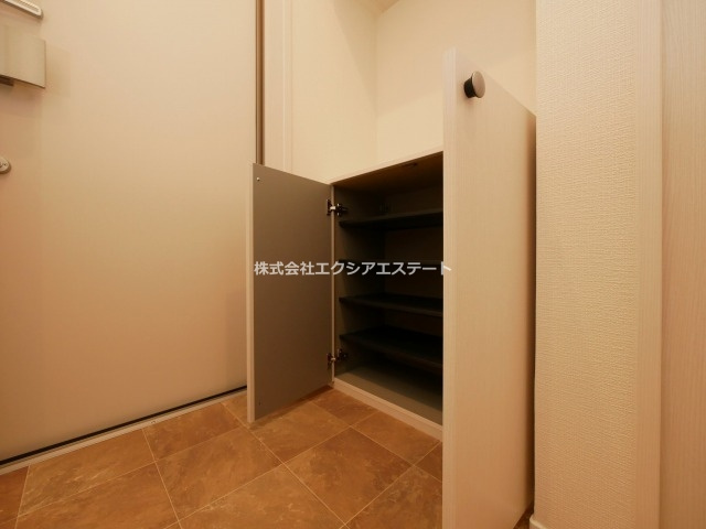 メゾン　ミロワール天王寺の収納