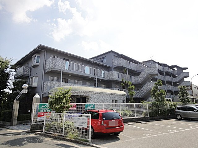 リバティパレス