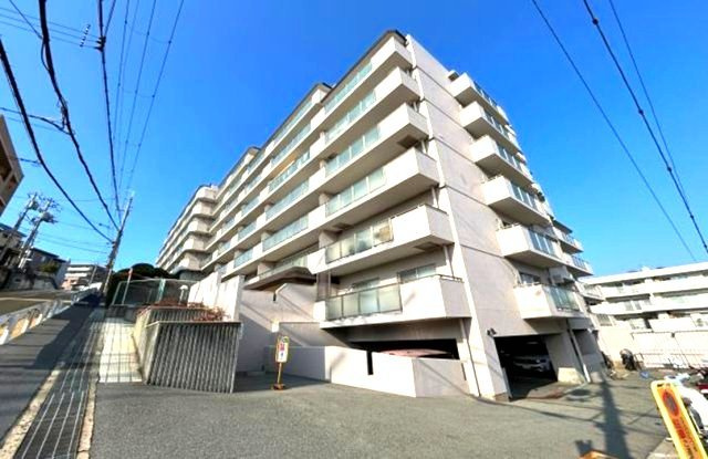 シーアイマンション夙川広田の外観|徒歩5分【北城山町】バス停から阪神・JR【西宮】にアクセス