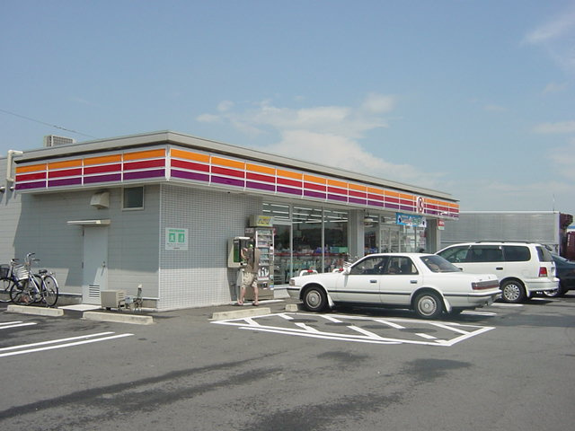 エヴァーグリーンの周辺|ファミリーマート春日井田楽店まで556ｍ