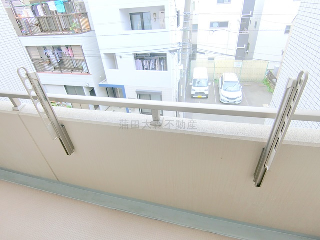 六郷土手分譲賃貸マンションの設備|物干し金具