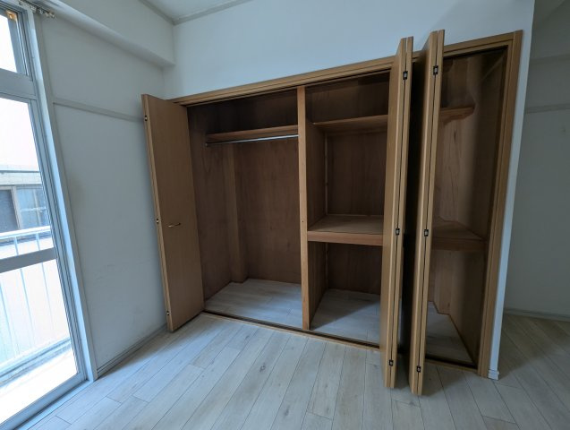 ハイツエルソールの収納