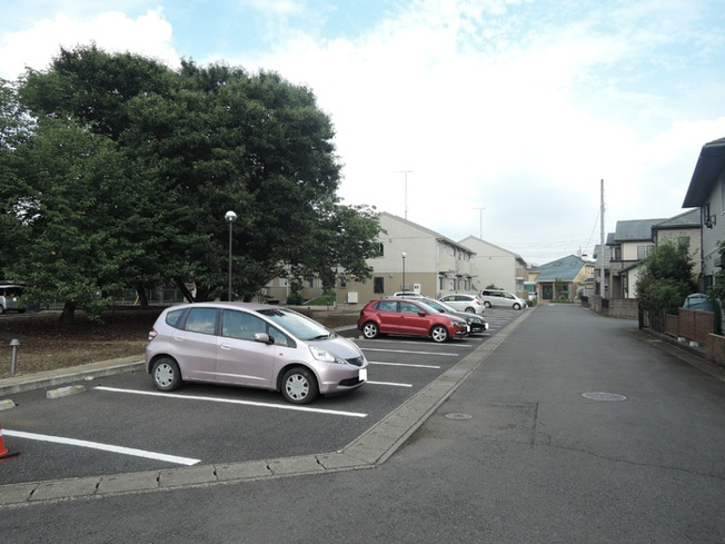 【駐車場】 | メゾン医大前桜 Ｄ | 駐車場