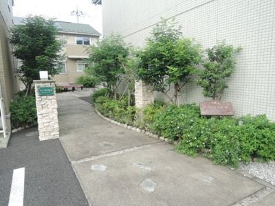 【エントランス】 | メゾン医大前桜 Ｄ | エントランス