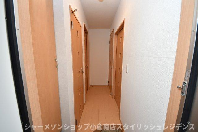プレジャーライフYUZUの玄関