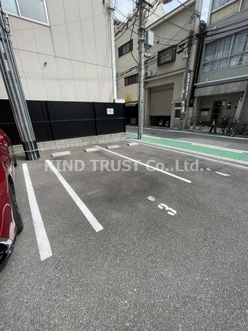 プレサンス梅田東クォーレの駐車場