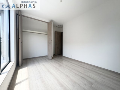 【トイレ】 | 三木市緑が丘町中一丁目　新築戸建 | ■各階にトイレがあると、来客時にも気兼ねなく使うことができます♪※同社施工例