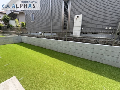 【玄関】 | 三木市緑が丘町中一丁目　新築戸建 | ■日の光が差し込む温かい雰囲気の玄関♪※同社施工例