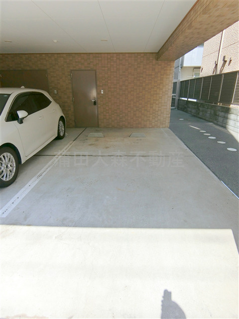 HF大森町レジデンスの駐車場|敷地内平置き駐車場　空き状況等詳細はお問合せください。