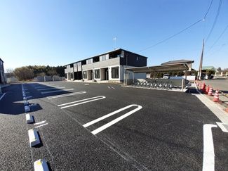 【駐車場】 | コージー　フラットⅡ | 駐車場