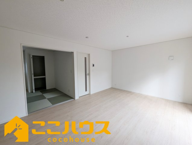 南城市佐敷伊原第2　新築戸建て　全4棟　4号棟の居間・リビング|【施工例】※同施工の別物件写真