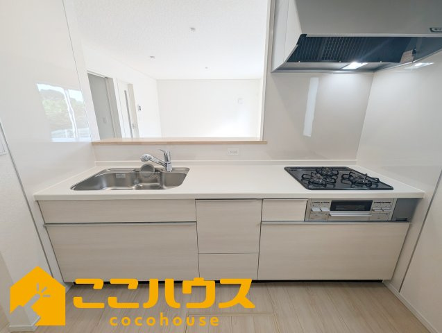 南城市佐敷伊原第2　新築戸建て　全4棟　4号棟のキッチン|【施工例】※同施工の別物件写真