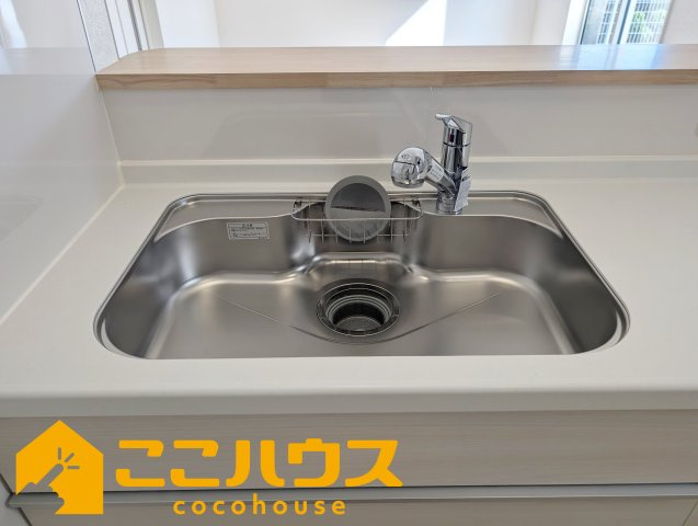南城市佐敷伊原第2　新築戸建て　全4棟　4号棟のキッチン|【施工例】※同施工の別物件写真