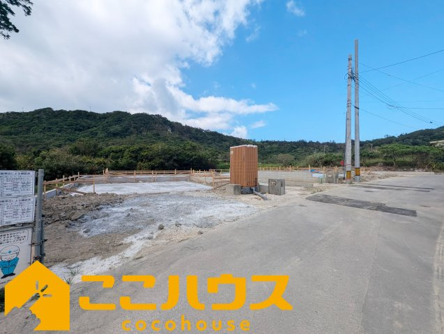 南城市佐敷伊原第2　新築戸建て　全4棟　4号棟の前面道路含む現地写真|9月下旬完成予定！同仕様同施工の物件もご案内可能です♪