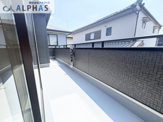【バルコニー】 | 三木市緑が丘町中一丁目　新築戸建 | ■南側にバルコニーで毎日のお洗濯も快適です♪※同社施工例