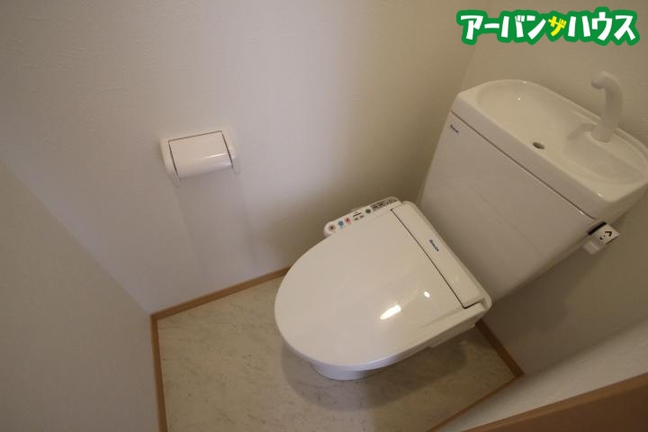 フォレスト平野A 東棟のトイレ