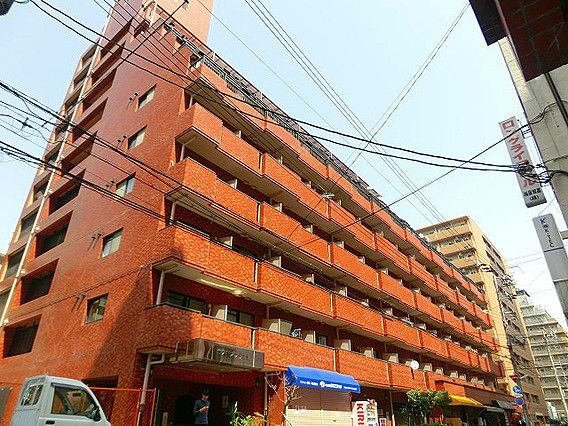 コスモプラザ三宮の外観