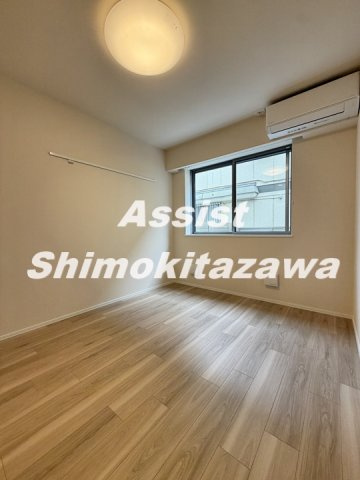 クレール世田谷の洋室
