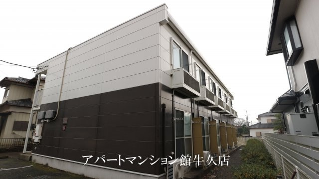 レオパレスさちの外観