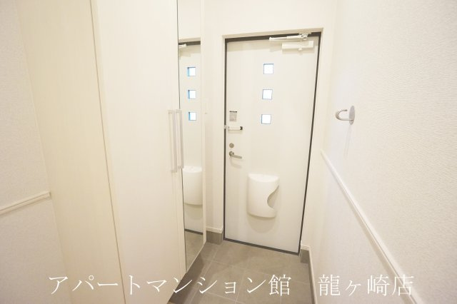 ノーブル ウエストⅥの玄関