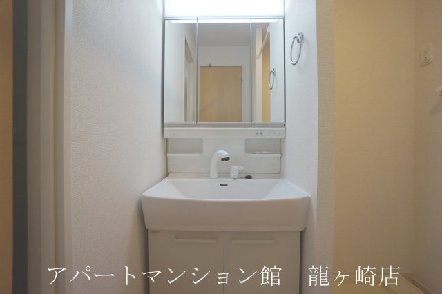 ベラカーサ　セコンドの独立洗面台
