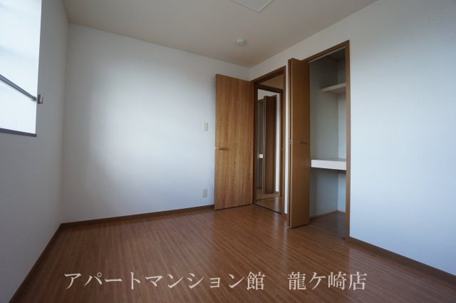 O＆KレジデンスBの洋室