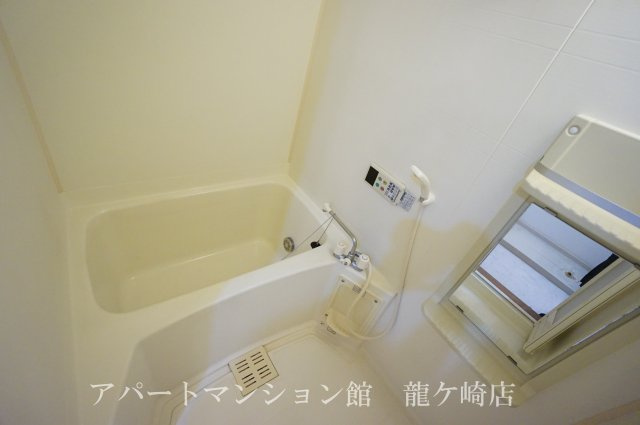 O＆KレジデンスBの浴室