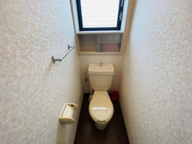 瑞穂市 居倉（美江寺駅） 2階建 ４ＬＤＫのトイレ|2階トイレ