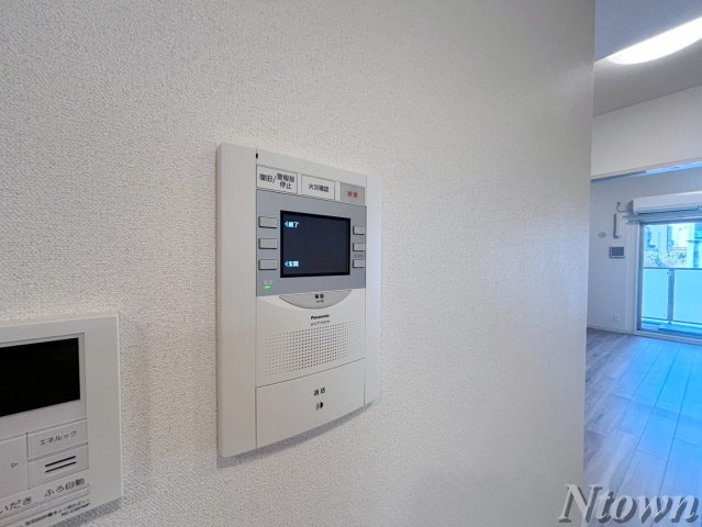 【セキュリティ】 | プレサンス丸の内フォート | モニター付きインターホンです