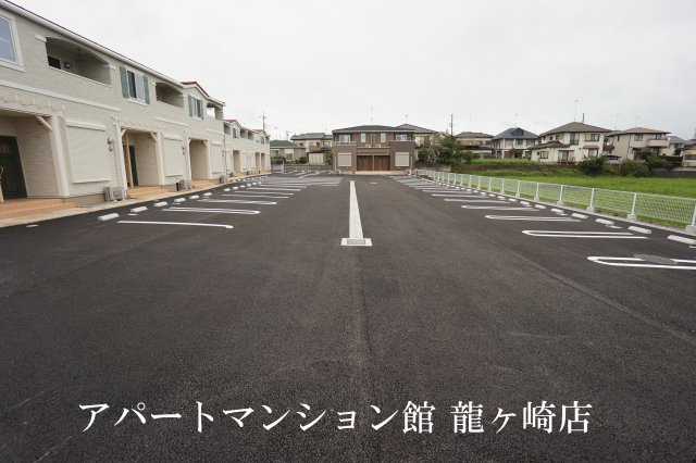 グッド・アイランド阿見Ⅰの駐車場
