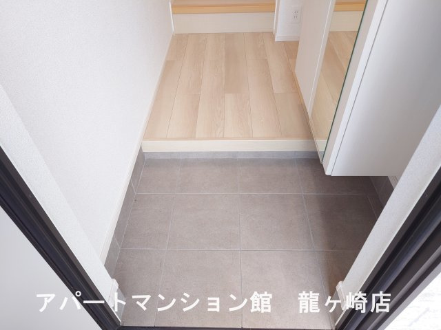 ポスト　フォルトナートＢの玄関
