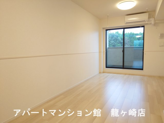 ポスト　フォルトナートＢの居間・リビング