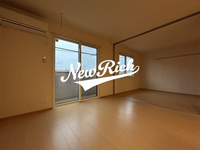 北群馬郡吉岡町大字陣場のアパートのバルコニー