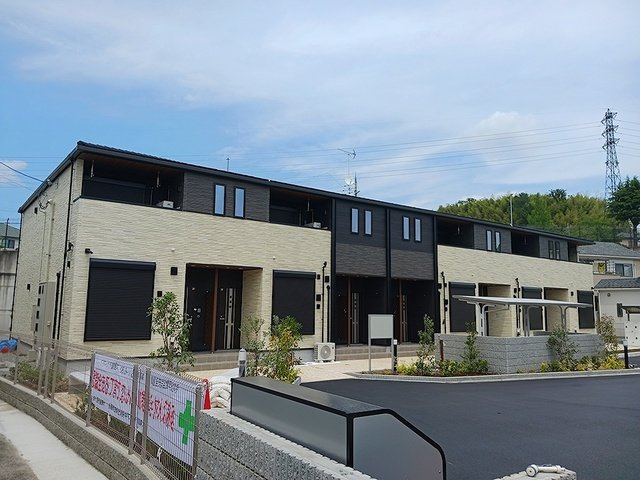 グランディール富雄南