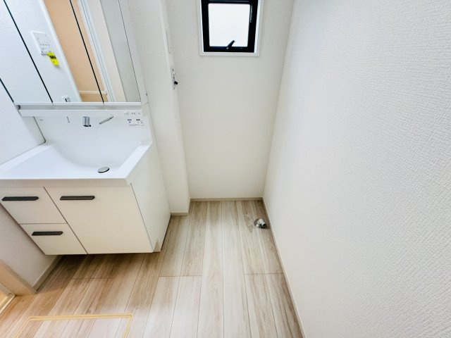三郷市上彦名新築戸建【彦郷小学校：9分】のランドリースペース|洗濯機置き場