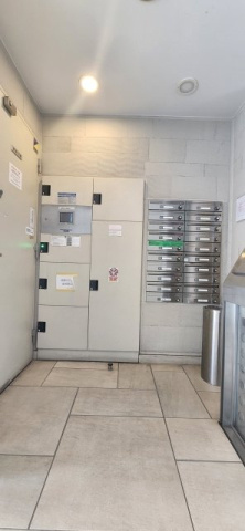 杉並区方南１丁目の賃貸マンションのロビー
