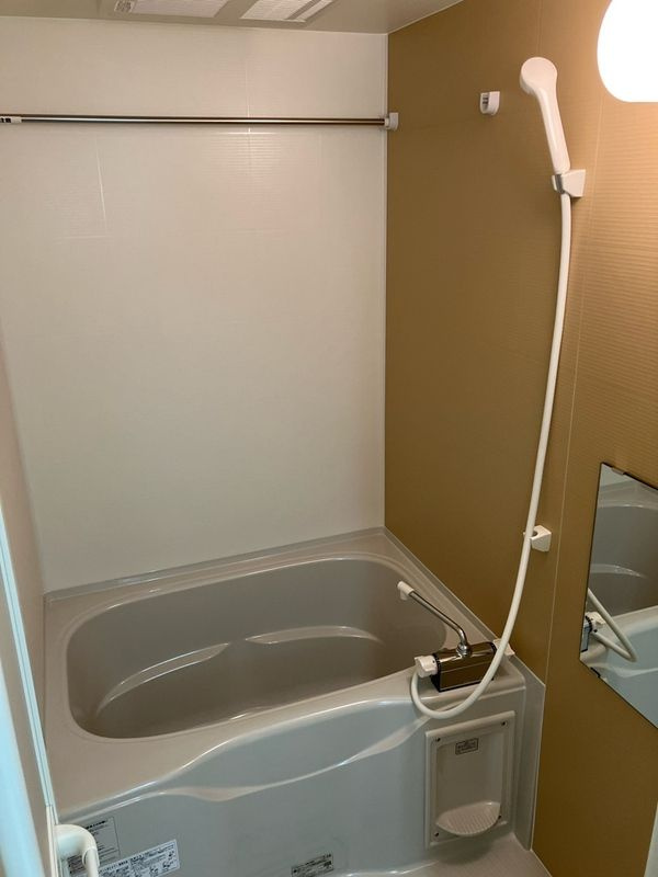 フジパレス十三ウエストの浴室
