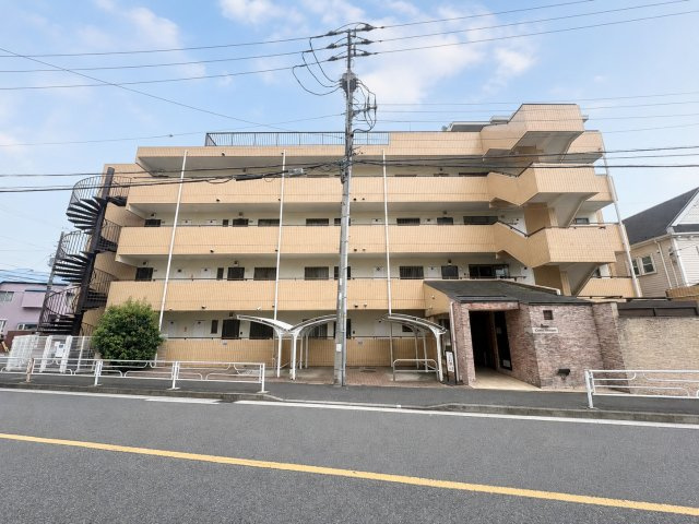 【外観】 | コーラル根岸　根岸まで5分/庭付き/Reform物件/広々ＬＤＫ | ◆住宅ローンのご相談や周辺環境のご案内も含め、ローンに詳しい、地元に詳しいスタッフがお出迎えさせていただきます。お気軽にご相談ください。