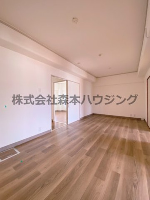【居間・リビング】 | 　奥野マンション | ゆったり過ごせるリビングです