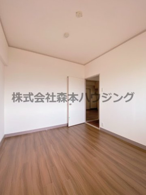 【洋室】 | 　奥野マンション | 使い勝手のいい洋室です