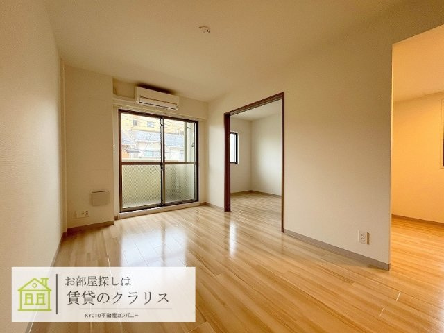 カサベルデ桂川の居間・リビング