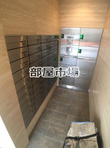 フォンターナ入谷のその他共用部分|メールボックス・宅配ボックス