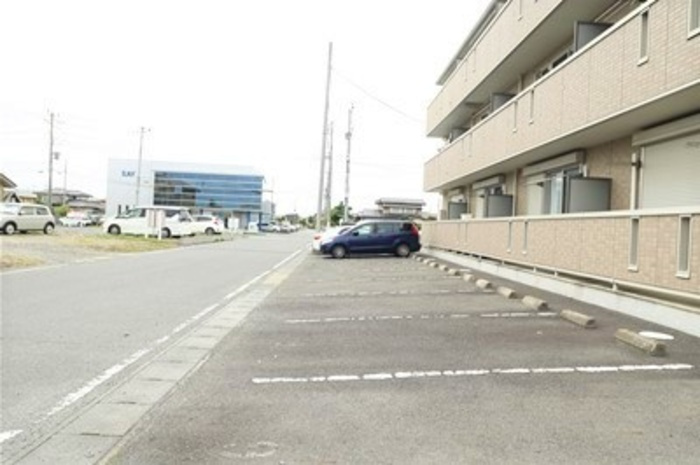 シュエット　ププレの駐車場
